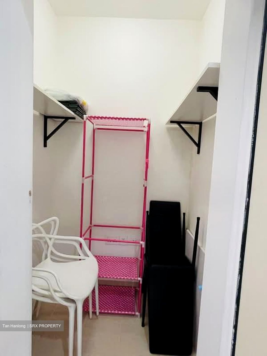 Centra Suites (D14), Apartment #577126711